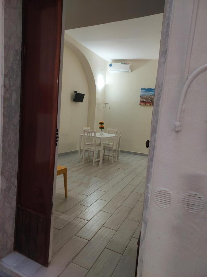 Villa A due passi da Dante deluxe à Naples Extérieur photo